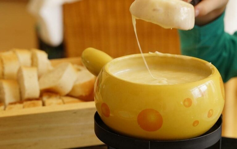 Fondue pain fromage | fondue savoyarde paris